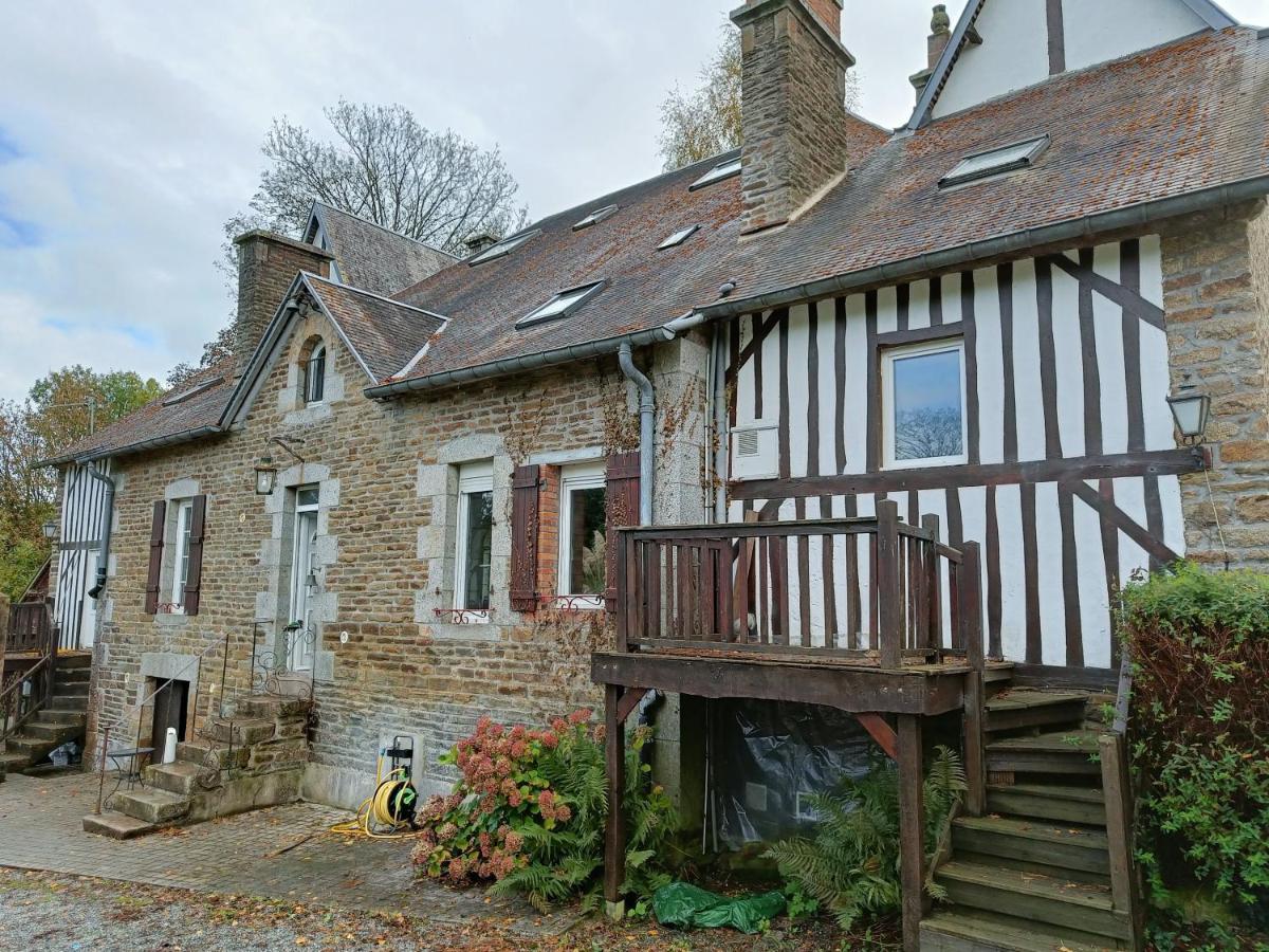 Maison La Motte With Bicycle Parking Saint-Hilaire-du-Harcouët Dış mekan fotoğraf